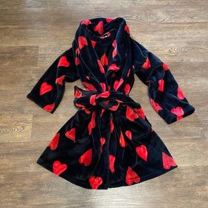 Victoria’s secret bathrobe medium large plush heart black red valentines robe